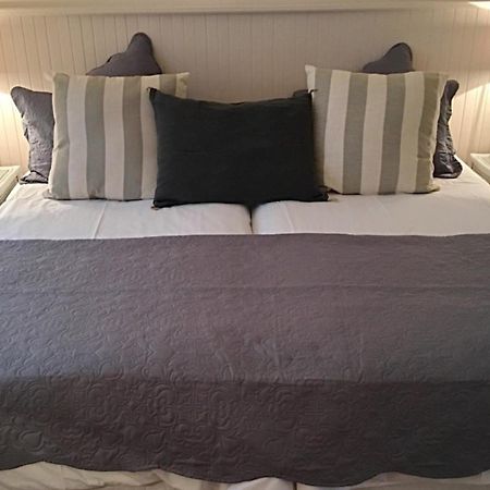 ג'ורג' Oude Berg Guesthouse - 10 Caledon Street מראה חיצוני תמונה