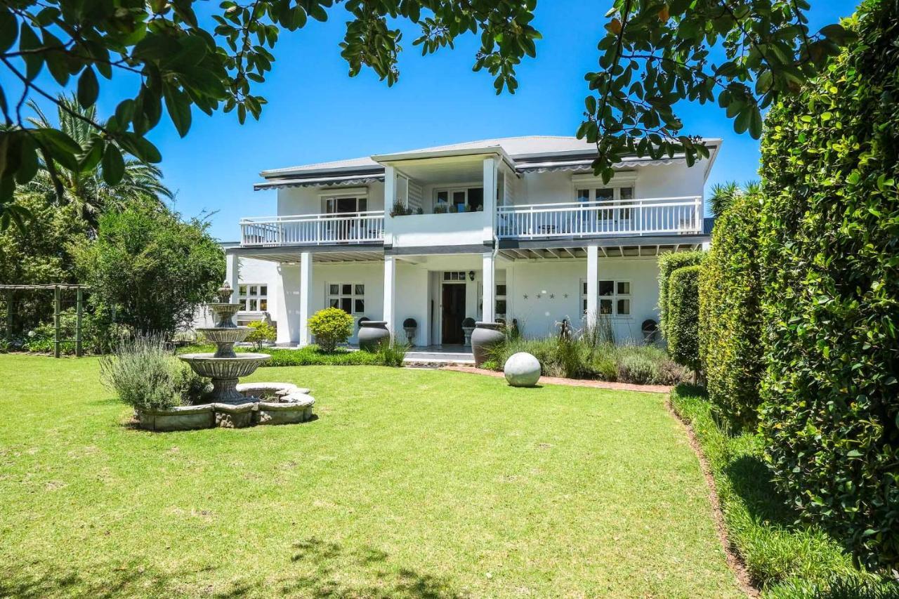 ג'ורג' Oude Berg Guesthouse - 10 Caledon Street מראה חיצוני תמונה