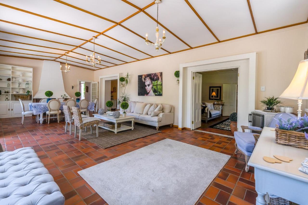 ג'ורג' Oude Berg Guesthouse - 10 Caledon Street מראה חיצוני תמונה